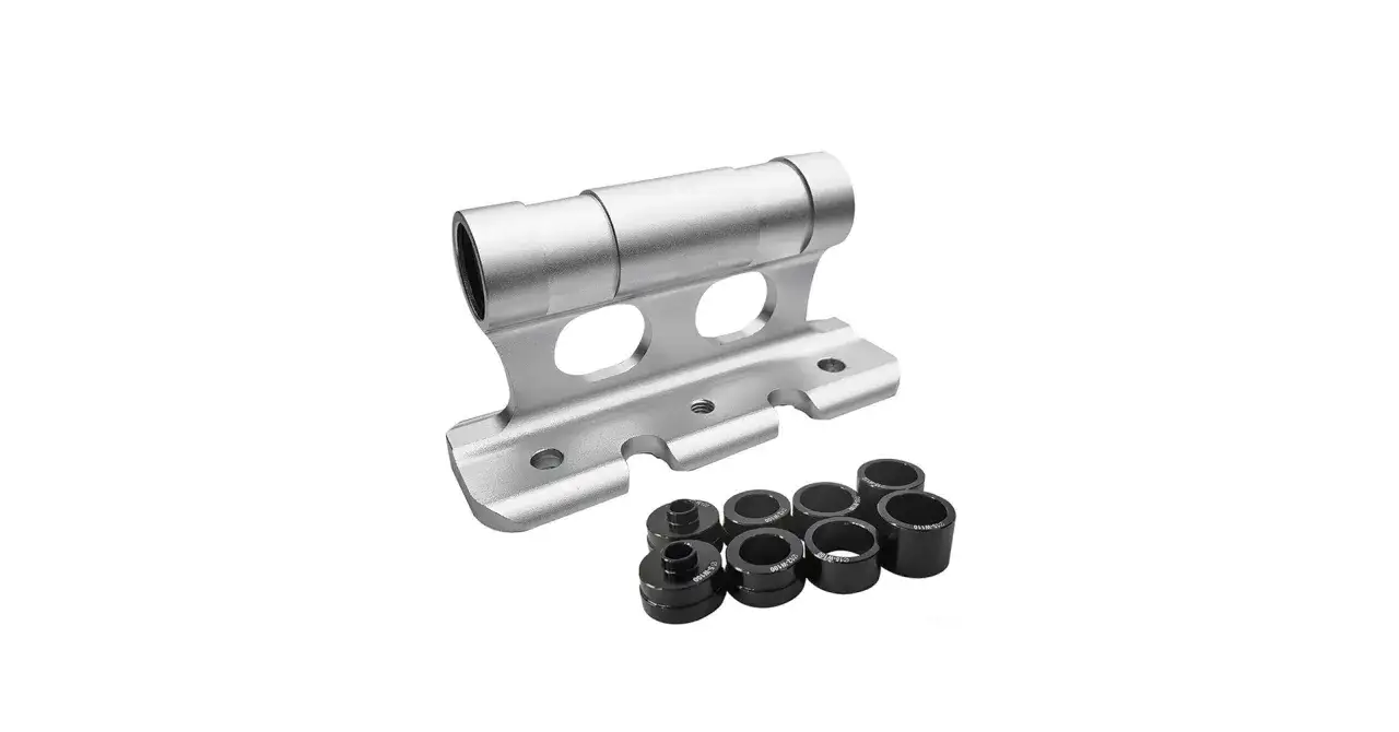 Soporte de horquilla de aluminio para bici, ideal para saber como llevar la bici dentro de la furgoneta. Incluye adaptadores.