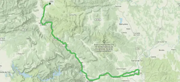 Mapa de la ruta volcanes Olot, recorriendo parajes naturales y pueblos como Santa Pau y Banyoles.