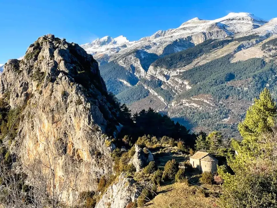 Ermitas de Tella - ruta circular por el románico de Sobrarbe